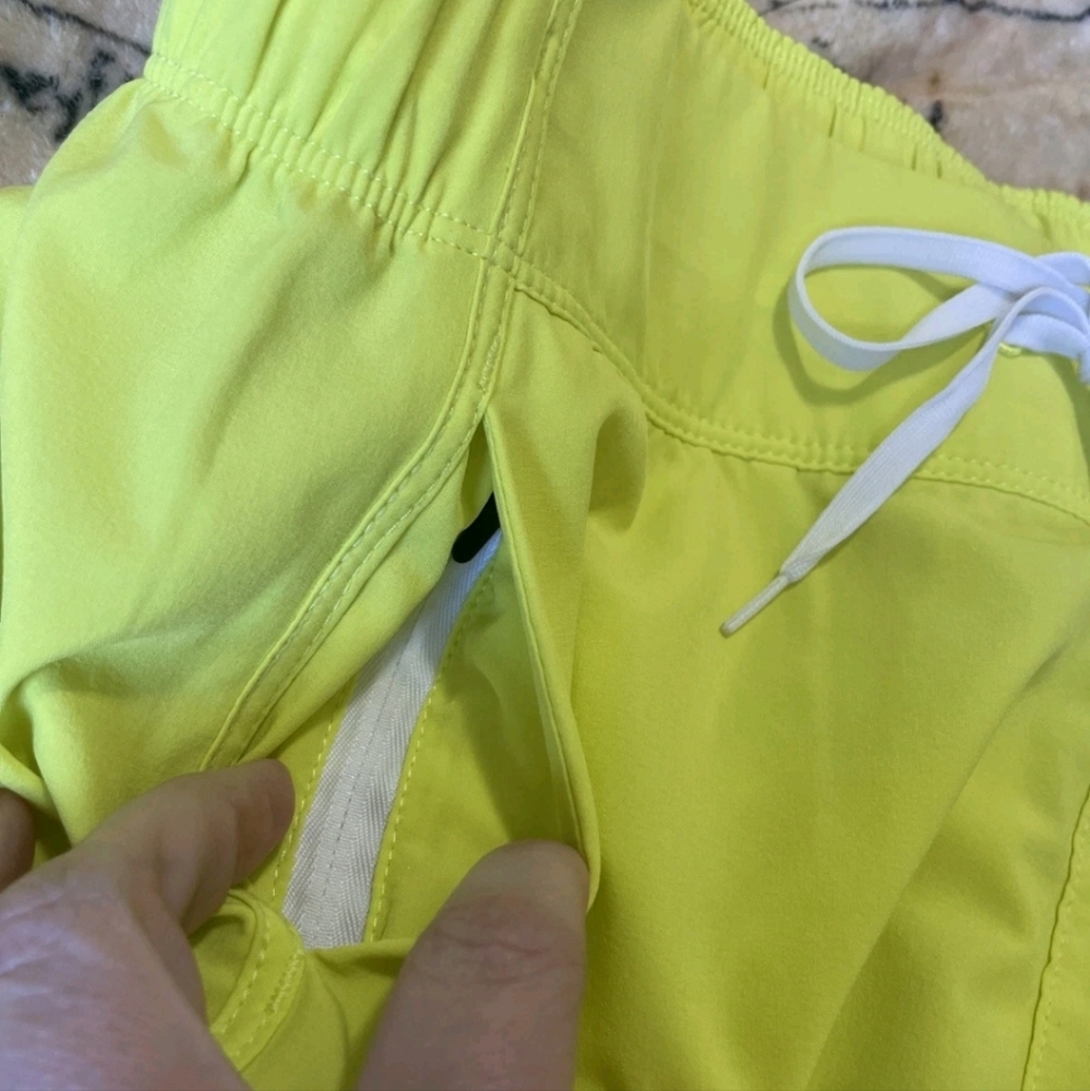 Hurley Size Medium Bright Yellow Athletic Shorts - Picture 11 of 13